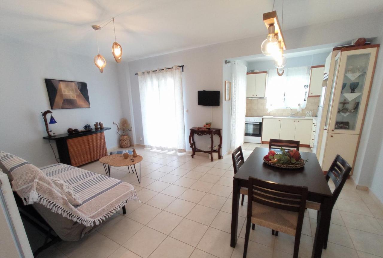 G Apartment In Айя-Евфимия Экстерьер фото